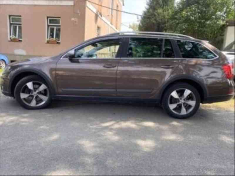 Škoda Octavia 2,0   3 SCOUT 4x4 - foto 4