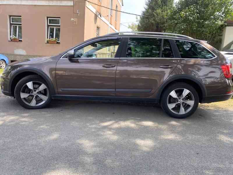 Škoda Octavia 2,0   3 SCOUT 4x4 - foto 10