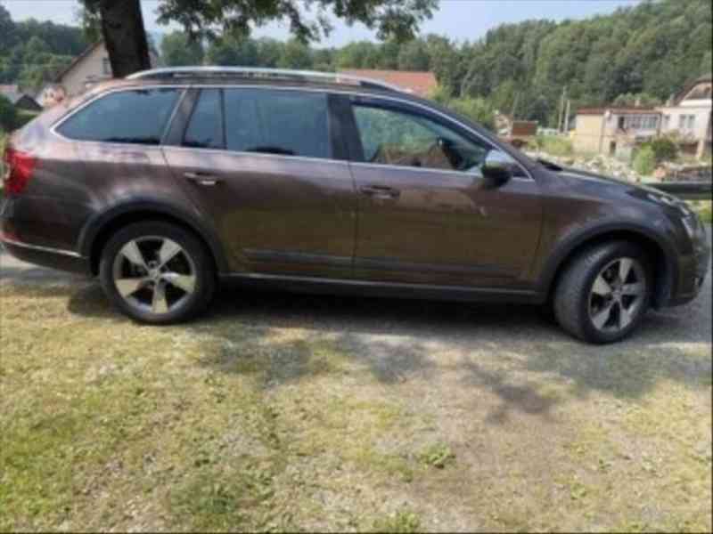 Škoda Octavia 2,0   3 SCOUT 4x4 - foto 5