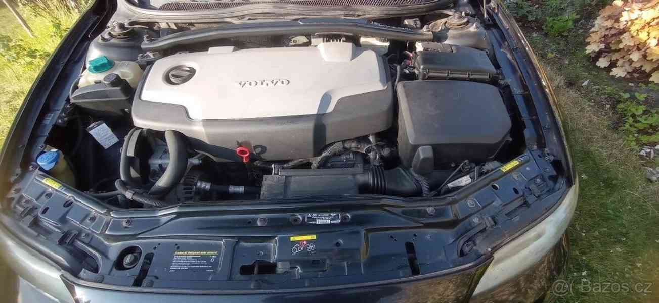 Volvo V70 2,4   D - foto 3