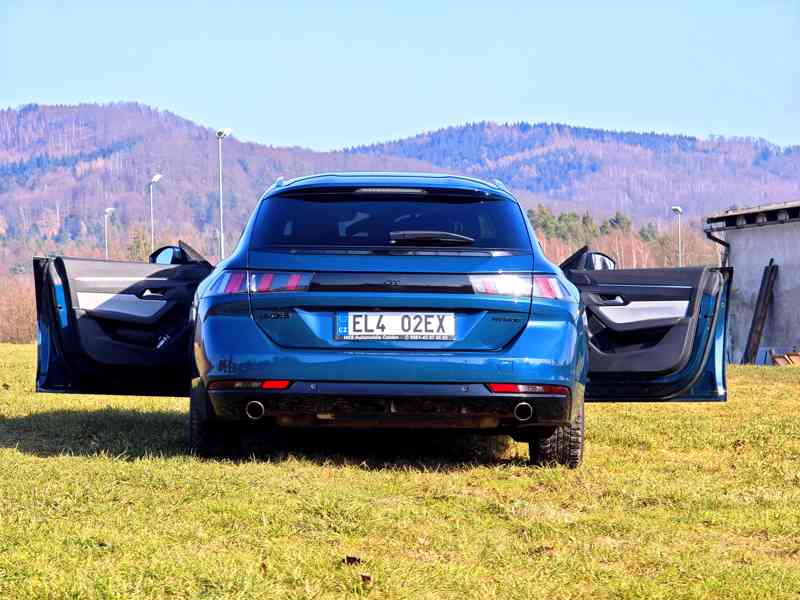 Peugeot 508 Hybrid SW 225 NOVÁ BATERIE 165kw 120tis - foto 19