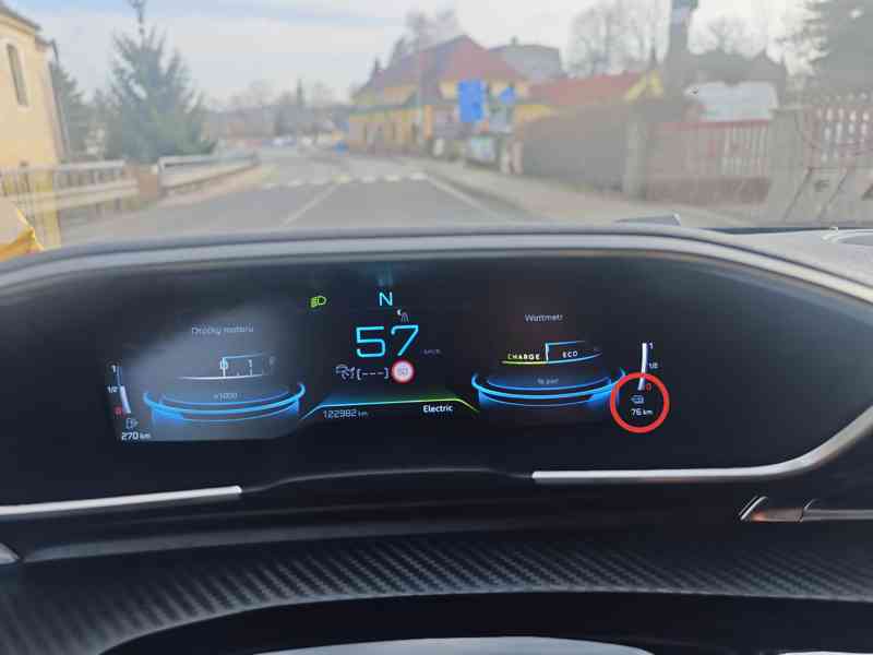 Peugeot 508 Hybrid SW 225 NOVÁ BATERIE 165kw 127tis - foto 23