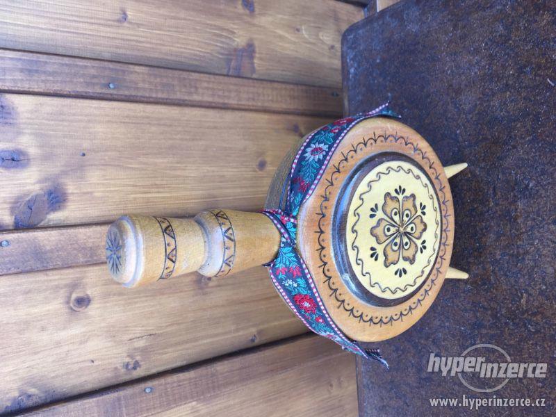 Dřevěná plaskačka - foto 2