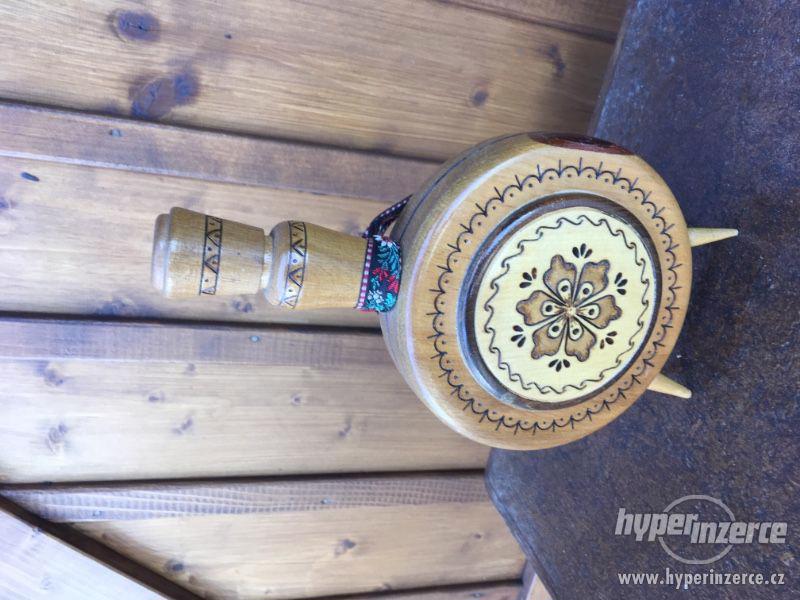 Dřevěná plaskačka - foto 6