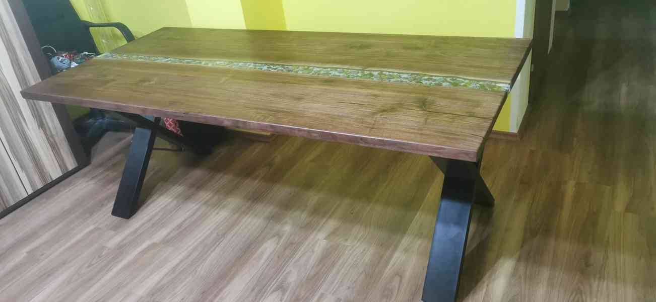 Stůl Americký ořech /pryskyřice  - foto 5