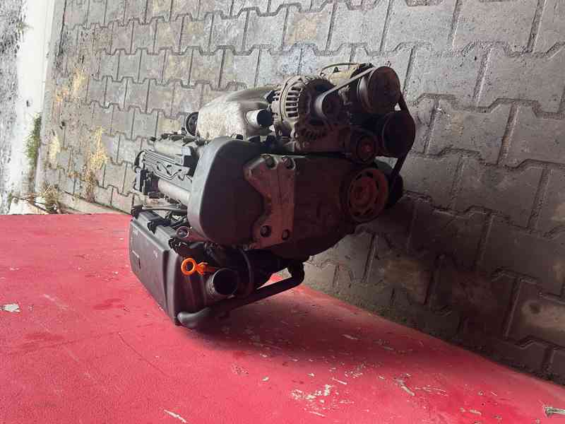 Motor 1,4 16V 55KW AHW WV Polo kompletní prodám - foto 2