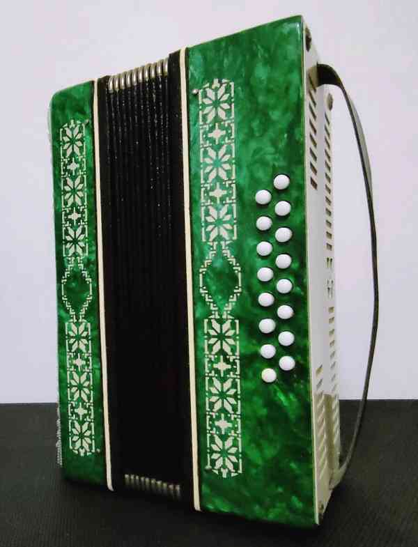 Dětský akordeon tahací harmonika MALYŠ - foto 3