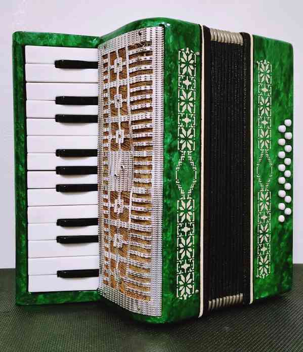 Dětský akordeon tahací harmonika MALYŠ - foto 2