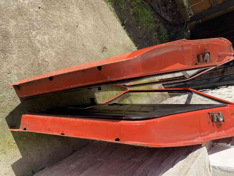 Dveře a kapota motoru Škoda 105, 120, 130 - foto 4