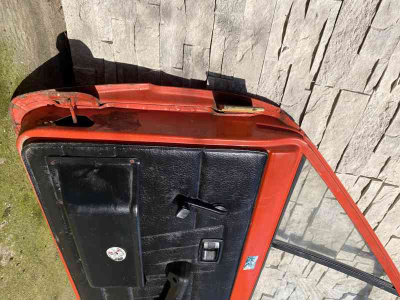 Dveře a kapota motoru Škoda 105, 120, 130 - foto 12