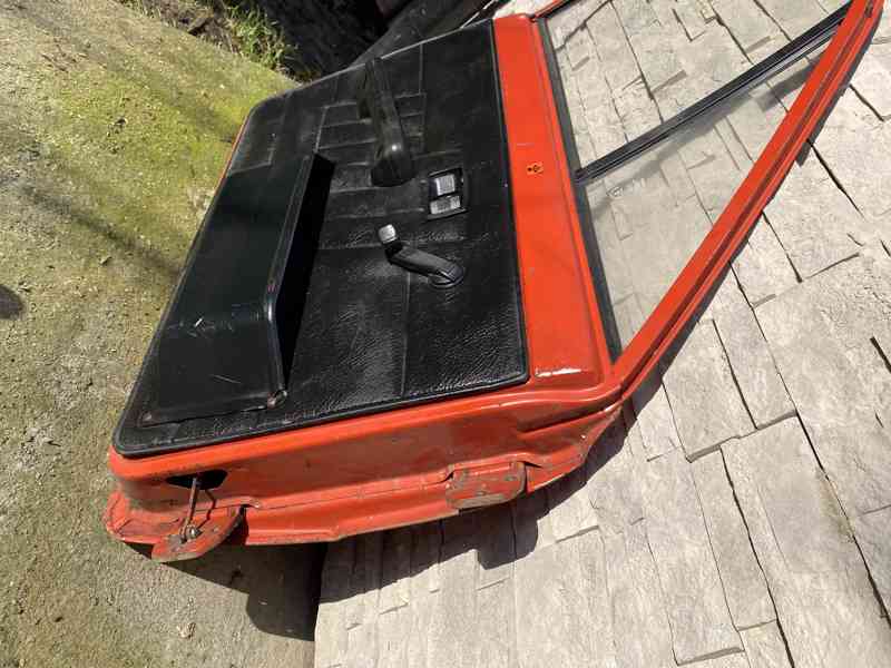 Dveře a kapota motoru Škoda 105, 120, 130 - foto 17