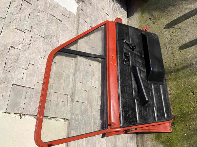 Dveře a kapota motoru Škoda 105, 120, 130 - foto 20