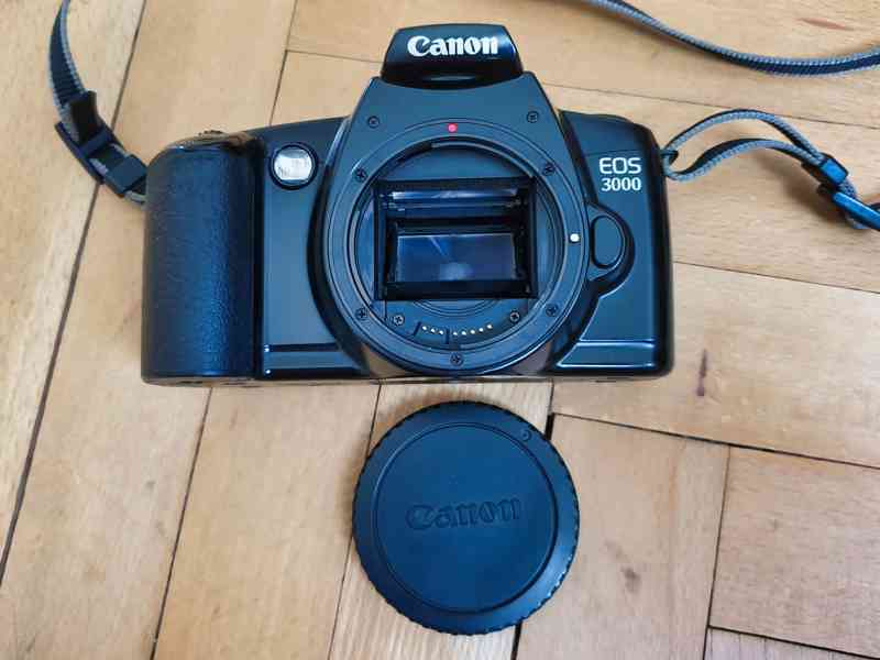 Canon EOS 3000 - foto 3