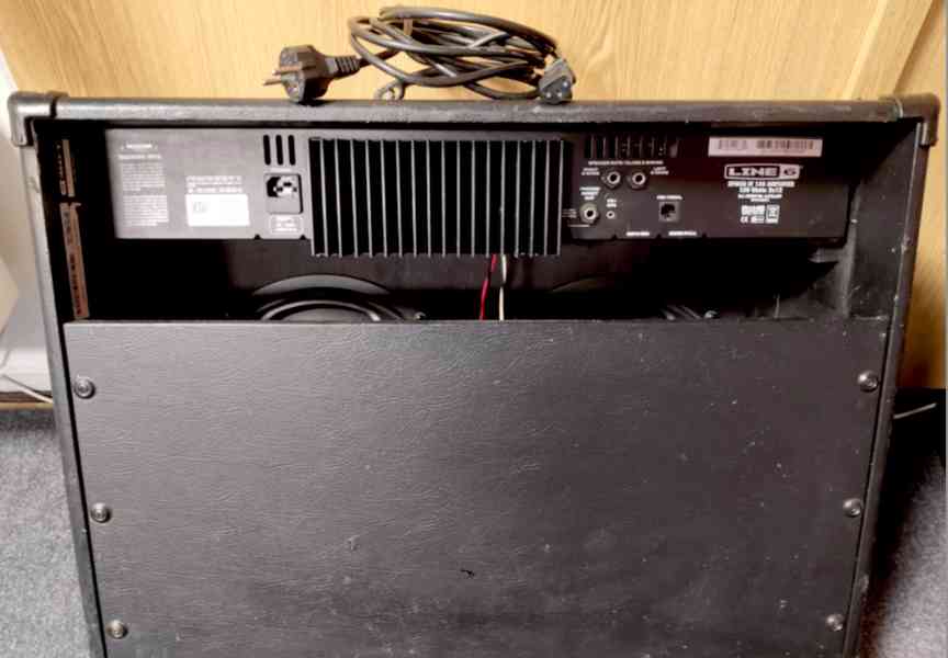 Modelingové kytarové kombo LINE 6 Spider IV 150 - foto 2