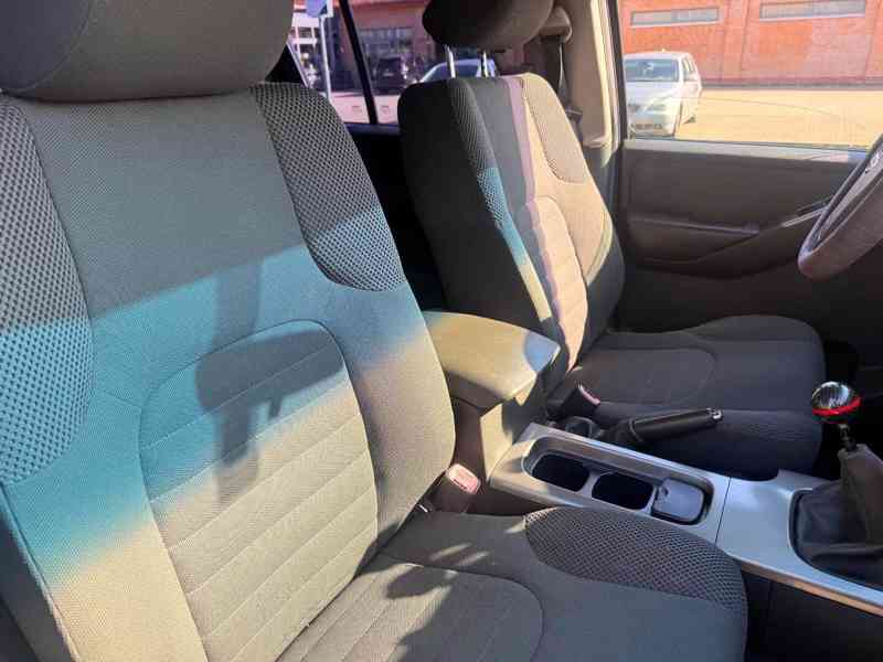 Nissan Pathfinder 2,5DCi 128kw - foto 22