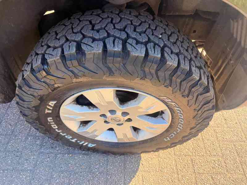 Nissan Pathfinder 2,5DCi 128kw - foto 23