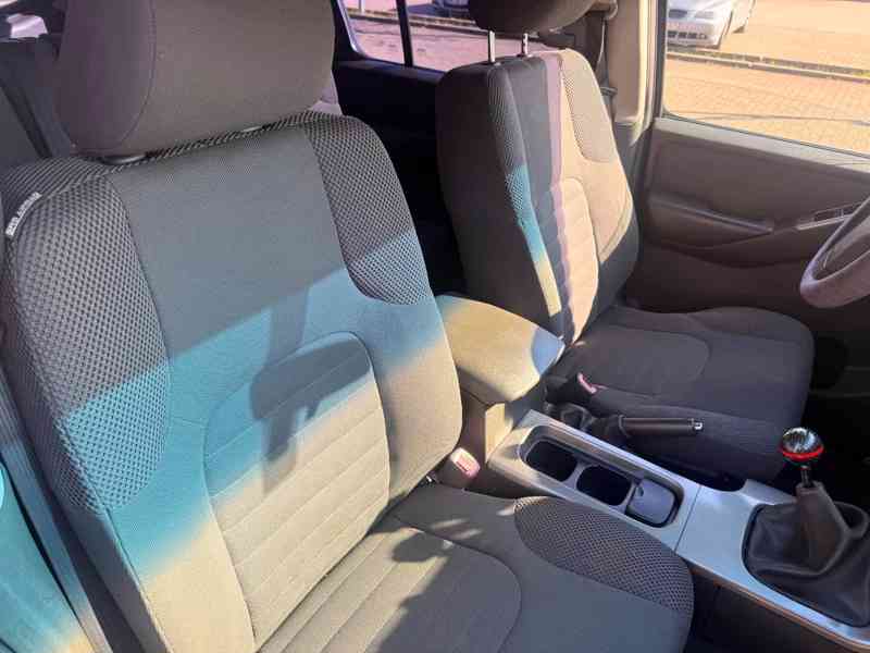Nissan Pathfinder 2,5DCi 128kw - foto 11