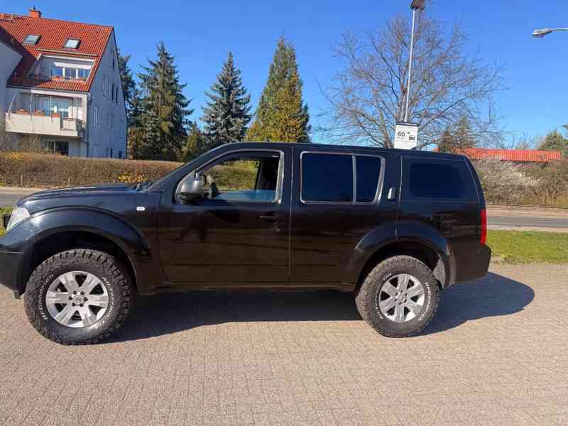 Nissan Pathfinder 2,5DCi 128kw - foto 18
