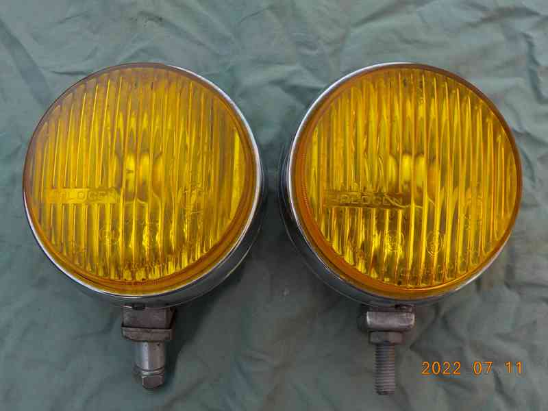 Škoda 1050 S zadní čelo s lampama,mlhovky,zadní lampy - foto 8