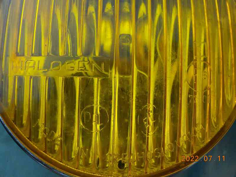 Škoda 1050 S zadní čelo s lampama,mlhovky,zadní lampy - foto 9