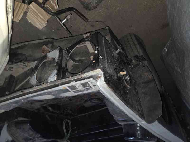 Tatra 613-1 (3) s TP - foto 12