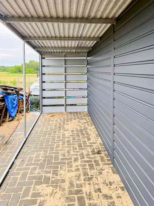 Plechova garáž 3x6m + přístřešek 1,2m - výklopná vrata TS762 - foto 4