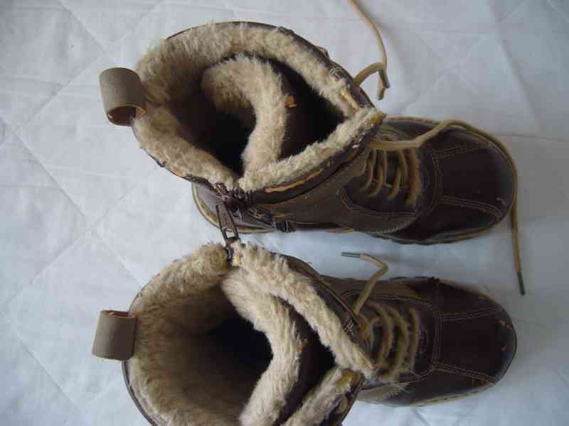 Prodám protiskluzové zimní boty - foto 5