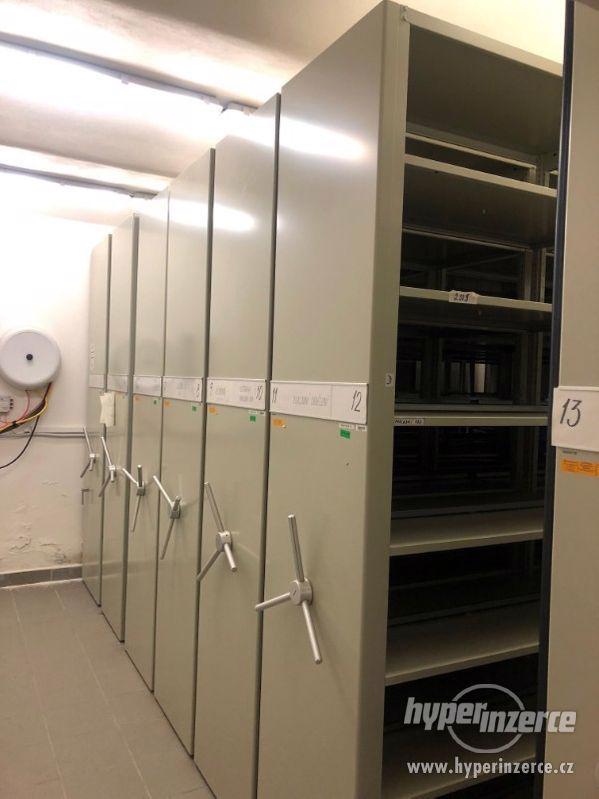 Posuvné archivační regály - foto 1