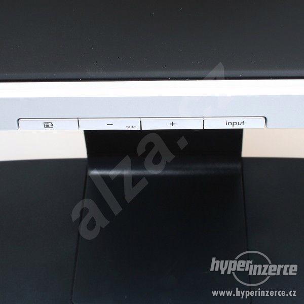 LCD monitor 24" HP LP2465, otočný, výškově nastavitelný - foto 4