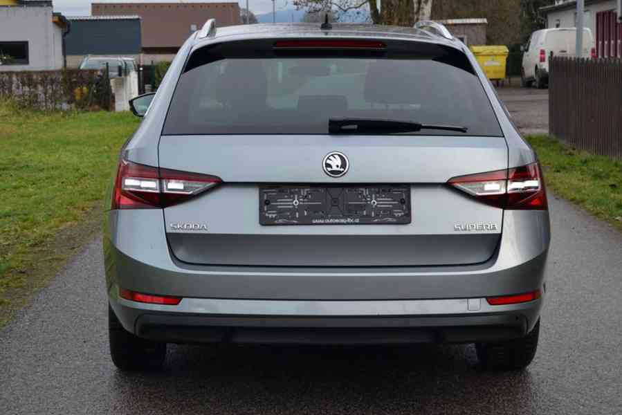 Škoda Superb 2.0 TDI 110kW Style+ DSG kombi - foto 3