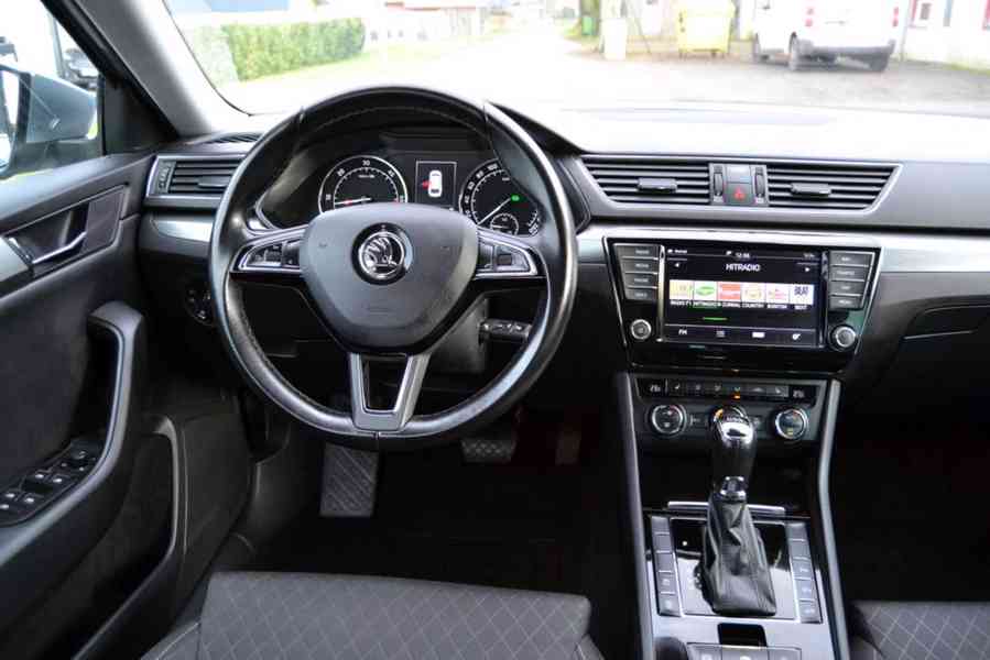 Škoda Superb 2.0 TDI 110kW Style+ DSG kombi - foto 6