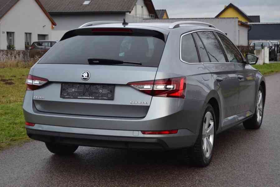 Škoda Superb 2.0 TDI 110kW Style+ DSG kombi - foto 4
