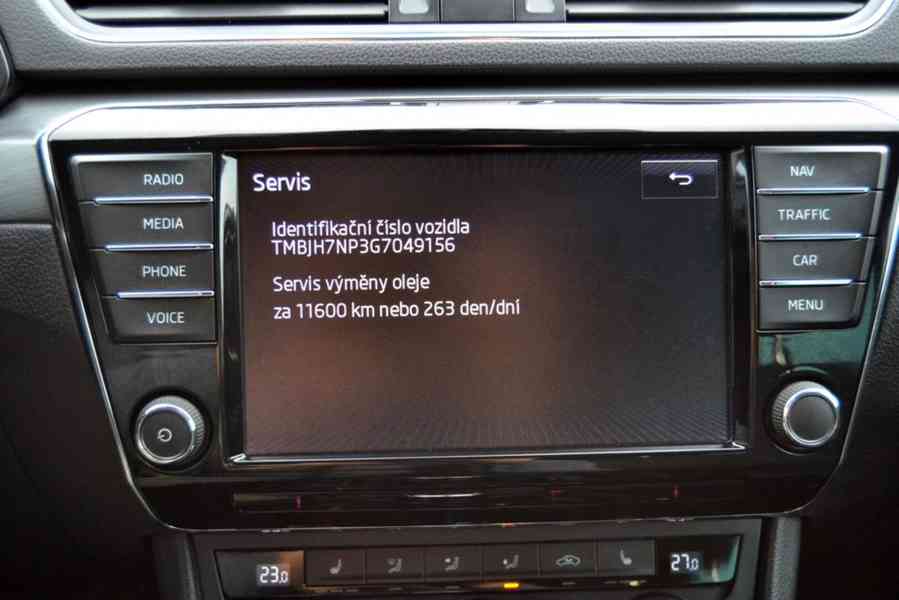 Škoda Superb 2.0 TDI 110kW Style+ DSG kombi - foto 19