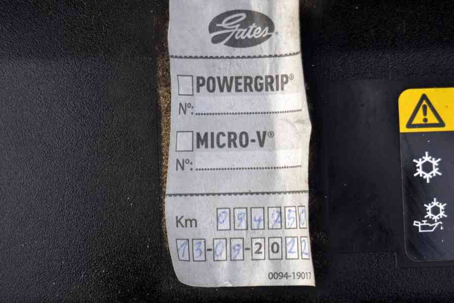 Škoda Superb 2.0 TDI 110kW Style+ DSG kombi - foto 18