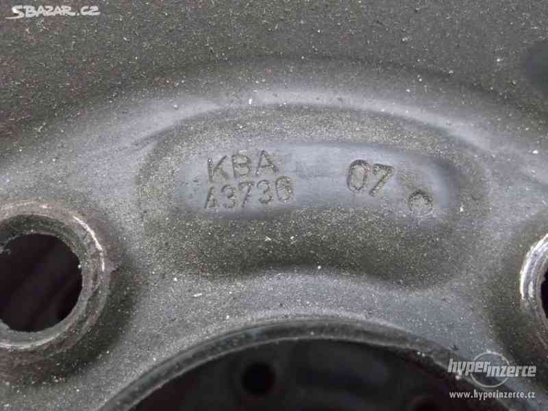 Plechové disky 14" včetně letních pneu 185/65 - foto 6