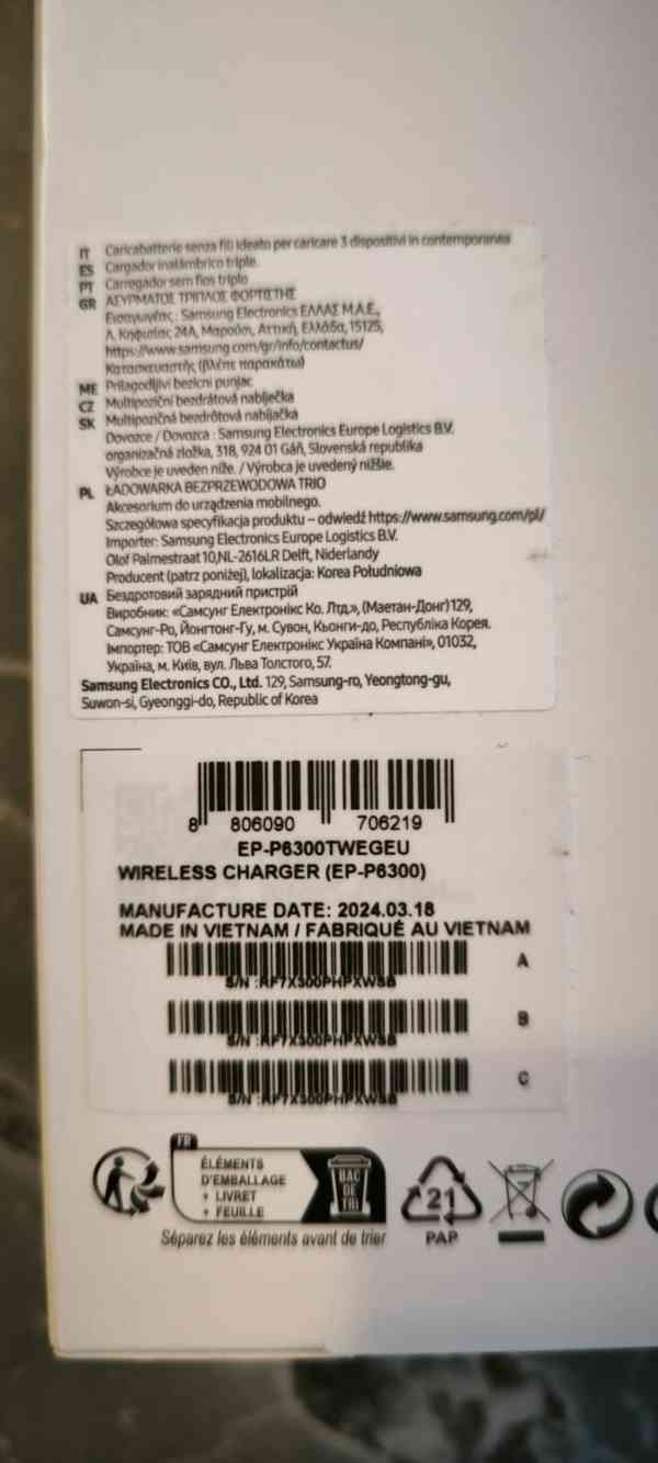 Samsung bezdrátová nabíječka Trio EP-P6300 bílá - foto 4