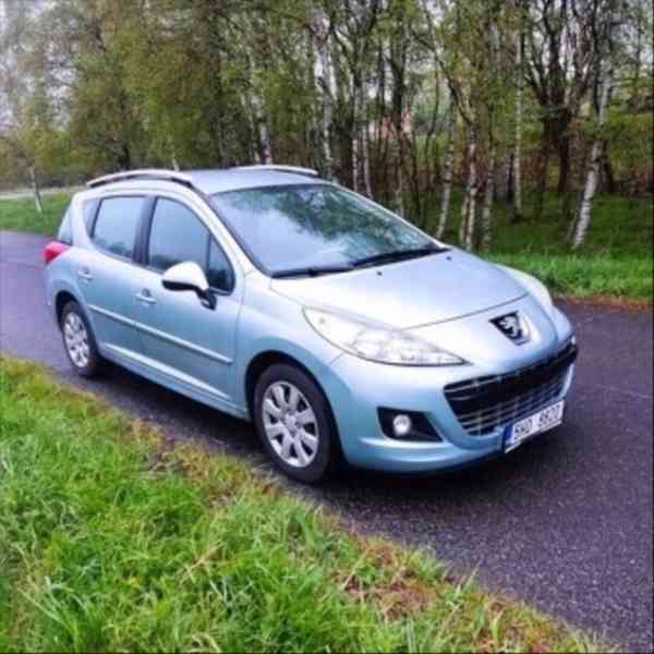 Peugeot 207 1,4 - foto 1