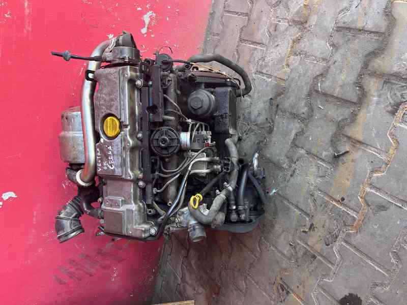 Motor 2,2DTI 16V 92KW Y22DTR Opel Vectra komplet - foto 1