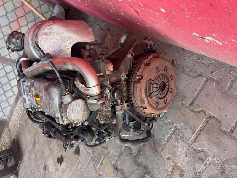 Motor 2,2DTI 16V 92KW Y22DTR Opel Vectra komplet - foto 3