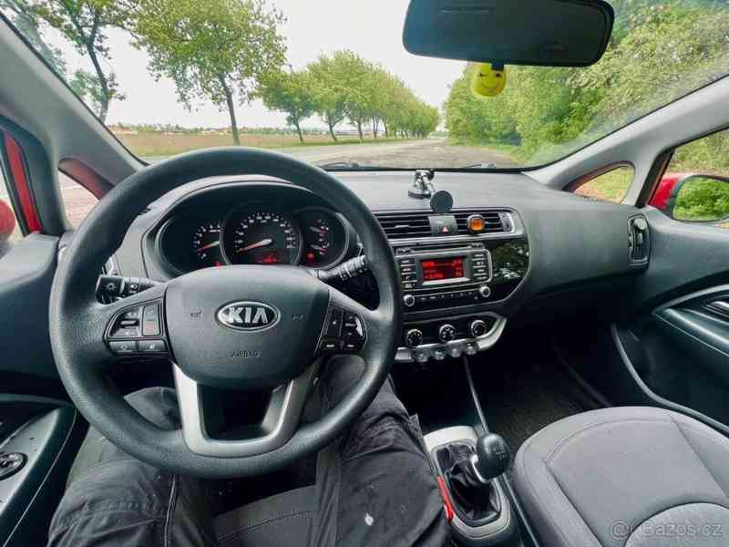 Kia Rio 1,1   2015 - foto 3