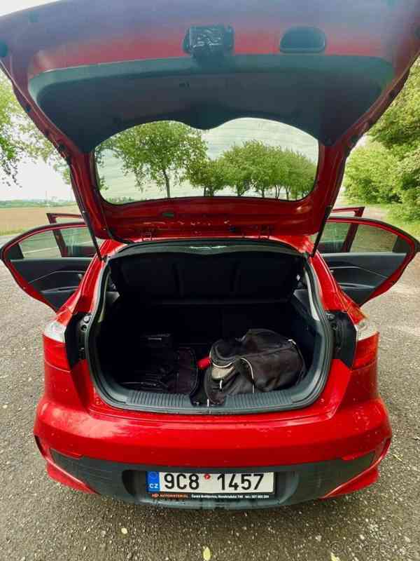 Kia Rio 1,1   2015 - foto 8