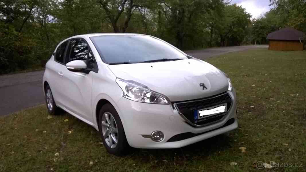 Peugeot 208	 - foto 1