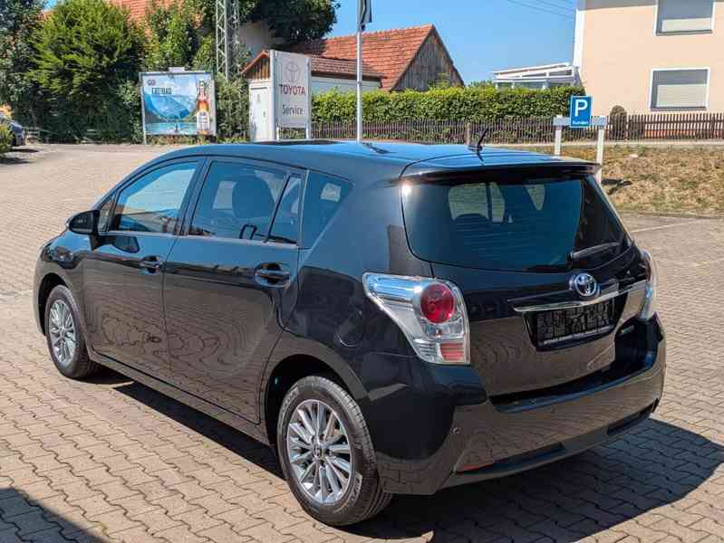 Toyota Verso 1.8i Edition-S benzín 108kw - foto 10