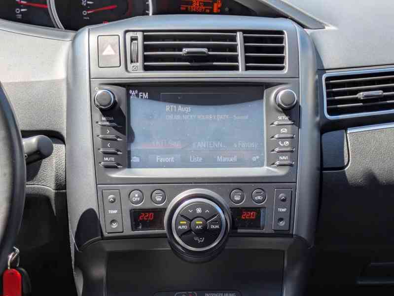 Toyota Verso 1.8i Edition-S benzín 108kw - foto 3
