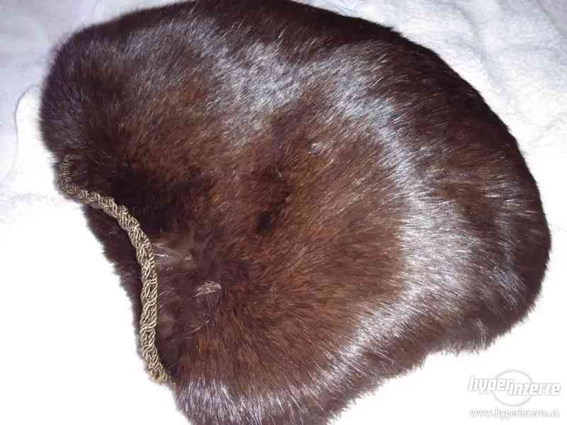 Kožešinový "štulec" - foto 2