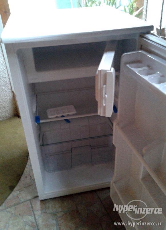 nová lednička 70l - foto 1