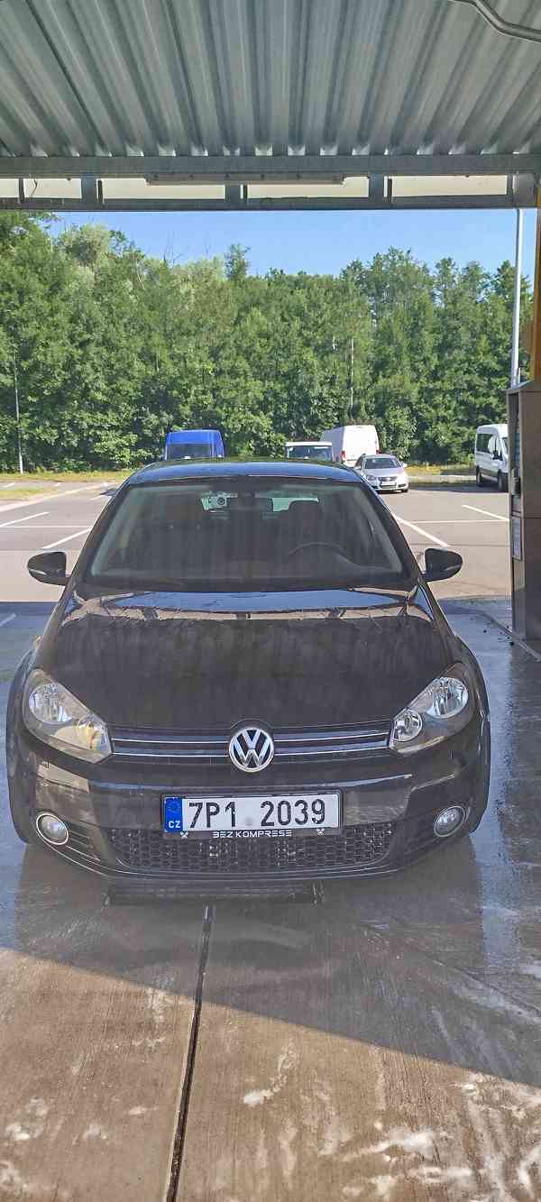 VW GOLF 6 1.4 TSI 90 kW - SLEVA!!! - foto 6