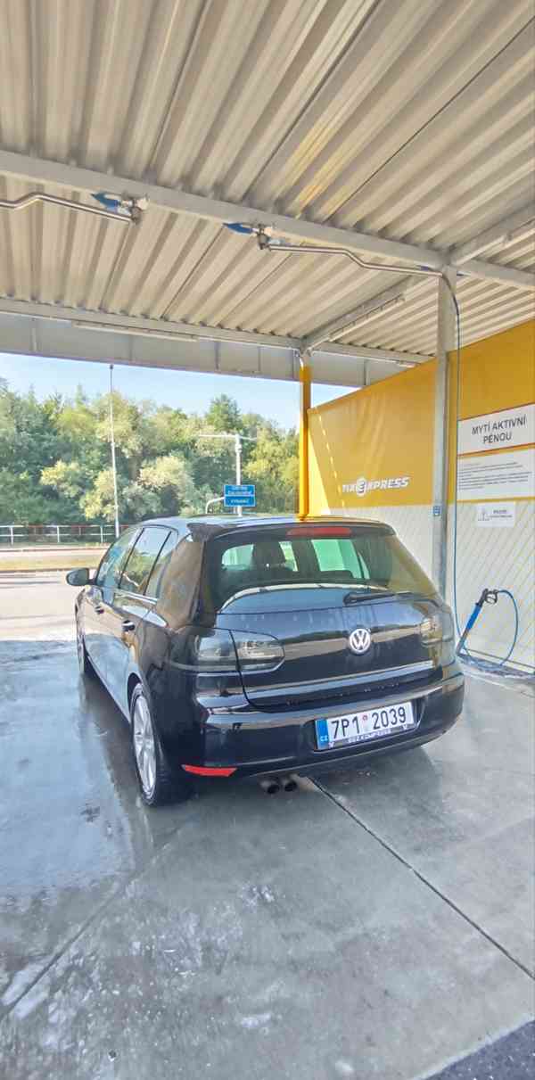VW GOLF 6 1.4 TSI 90 kW - SLEVA!!! - foto 5