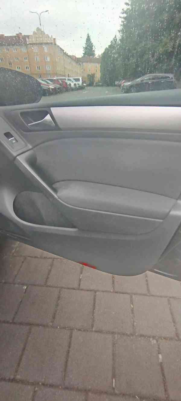 VW GOLF 6 1.4 TSI 90 kW - foto 13