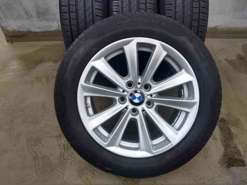 Alu kola originál BMW 8x17 5x120 ET30 225/55R17 TOP STAV - foto 9